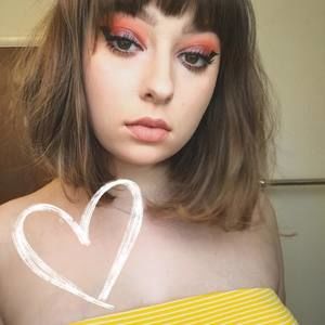 Meet your Posher, Zoe